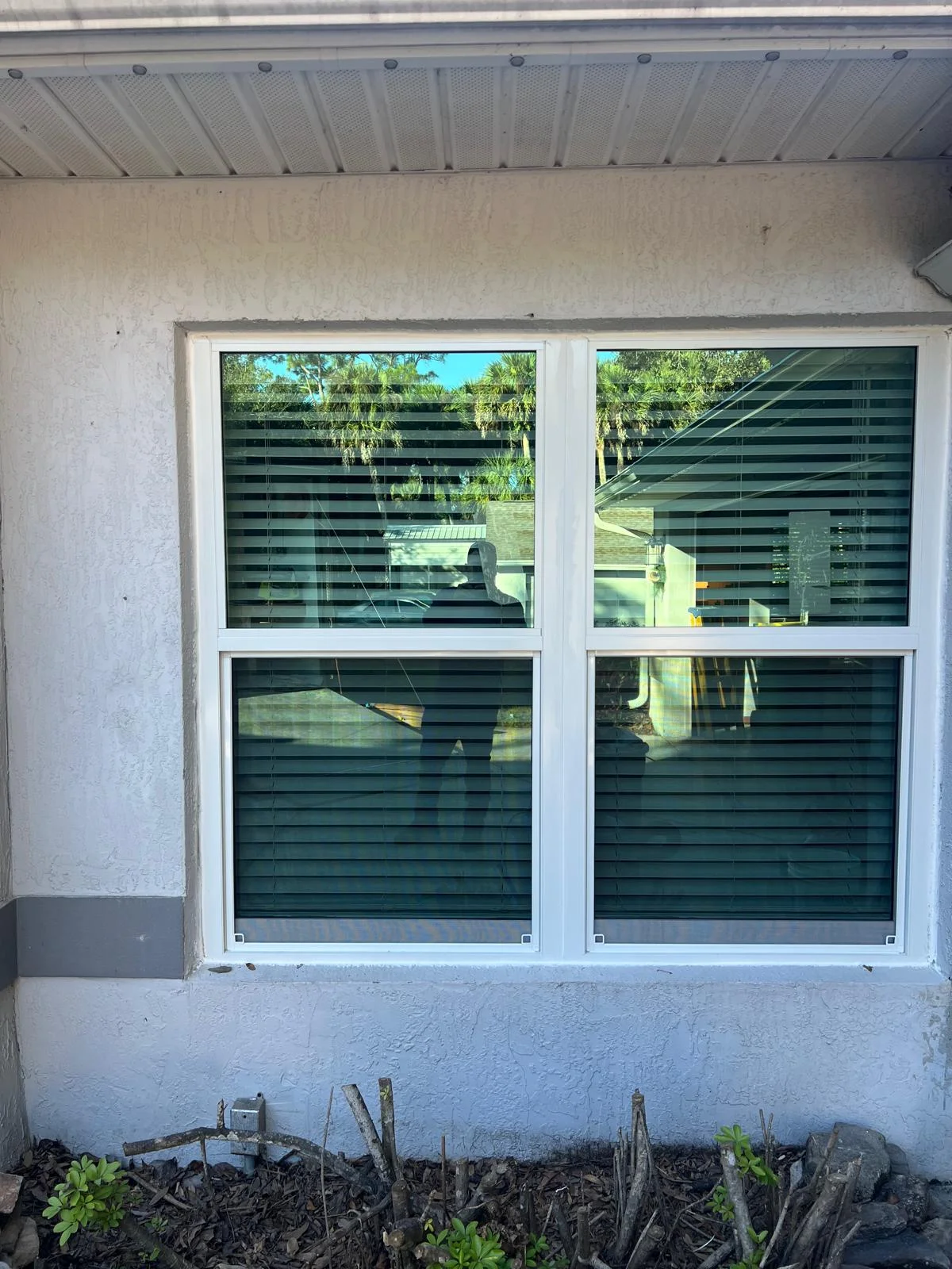 Four Panel Window Grid